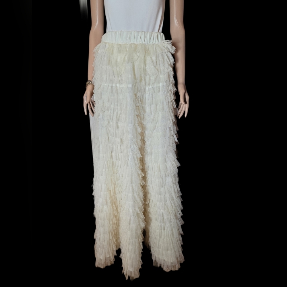 Chicwish Swan Cloud Tulle Tiered Maxi EUC M/L - Picture 9 of 17